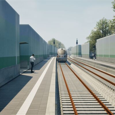 Eine Visualisierung der zukünftigen Situation am Bahnhof Gundelfingen: Ein Zug fährt auf der Strecke, rechts und links werden die zwei Gleise von rund 6 Meter hohen Schallschutzwänden eingerahmt.
