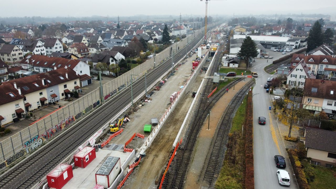 Die Bohrpfahlwände für den südlichen Rampenbereich sind fertig. (Foto: Jürgen Schmidt)