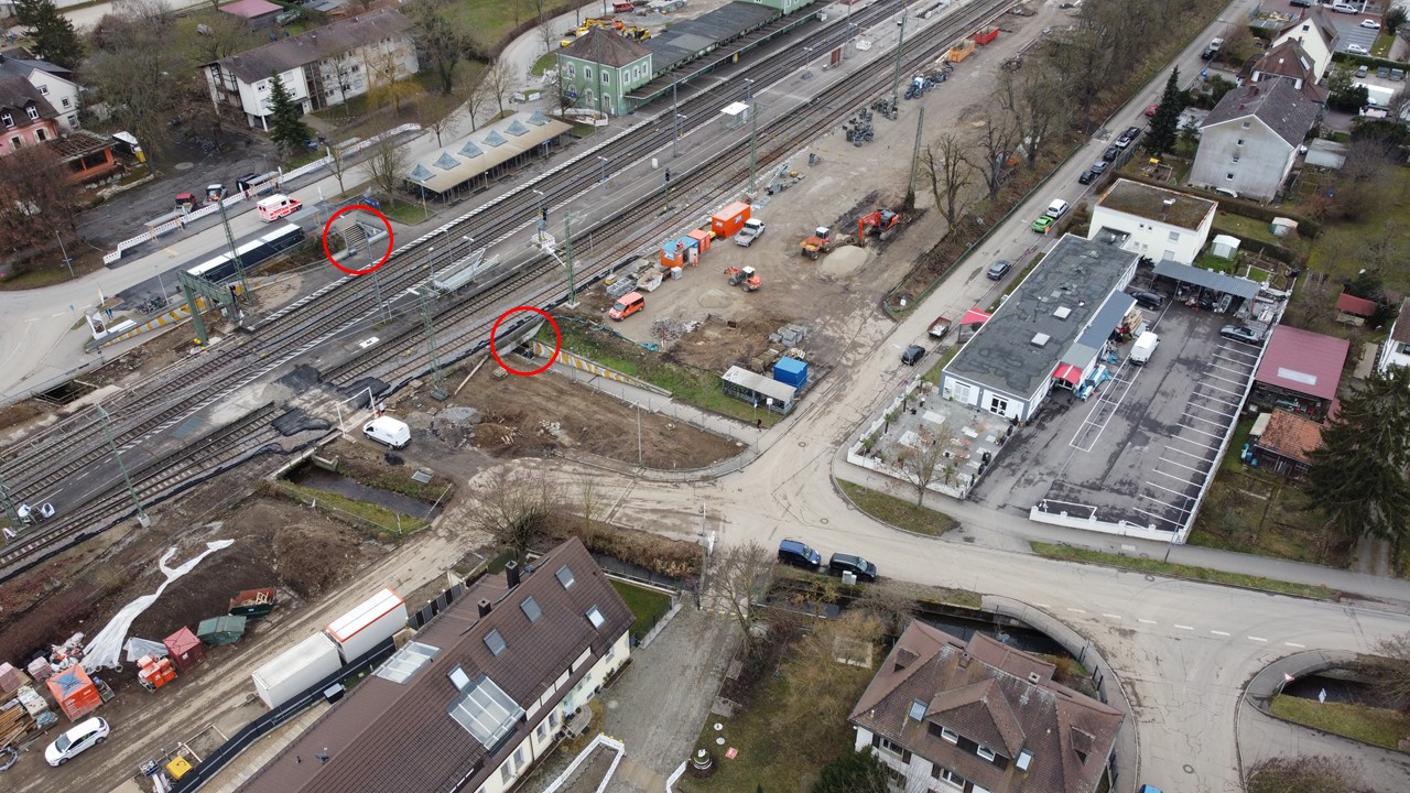 Zugang zum Mittelbahnsteig über die nördliche Personenunterführung (Foto: Jürgen Schmidt)