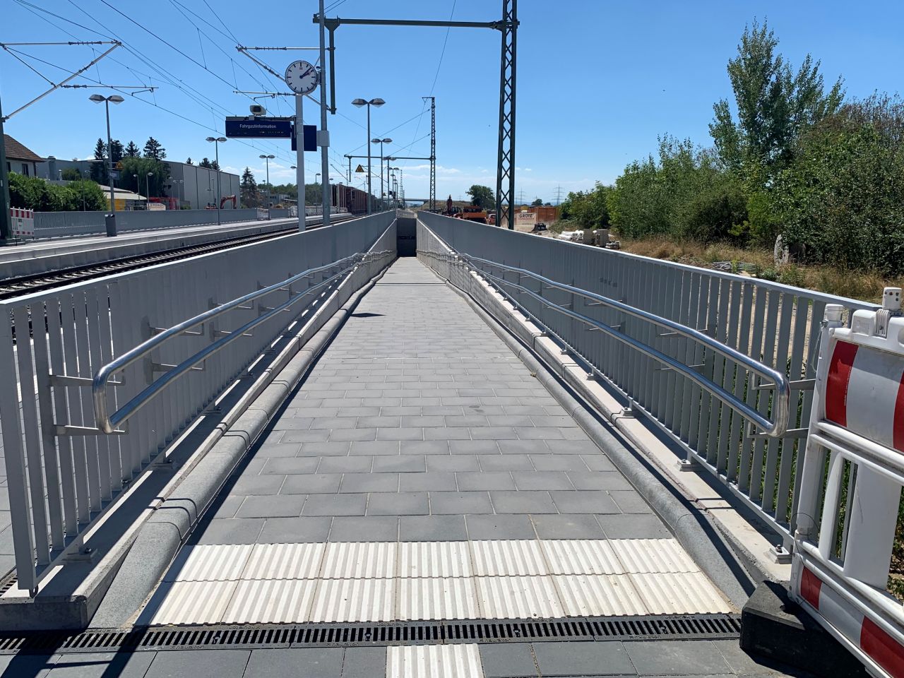 Auf- und Abgang zum Bahnsteig in Richtung Basel (Foto: Deutsche Bahn AG/Hatice Altinbas)